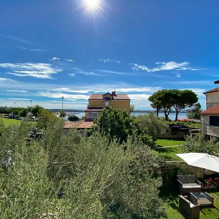 Gardenia Four Apartment Novigrad  Exterior photo