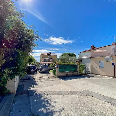 Gardenia Four Apartment Novigrad  Exterior photo